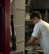 Emily_in_Paris_S02E01_WEBRip_x264-ION10_2213.jpg