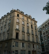 Emily_in_Paris_S02E01_WEBRip_x264-ION10_2214.jpg