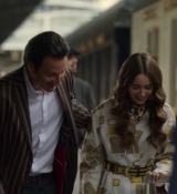 Emily_in_Paris_S02E01_WEBRip_x264-ION10_2341.jpg