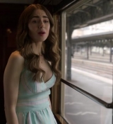 Emily_in_Paris_S02E01_WEBRip_x264-ION10_2739.jpg