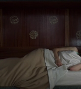 Emily_in_Paris_S02E02_WEBRip_x264-ION10_0021.jpg