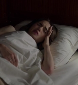 Emily_in_Paris_S02E02_WEBRip_x264-ION10_0030.jpg
