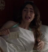 Emily_in_Paris_S02E02_WEBRip_x264-ION10_0047.jpg