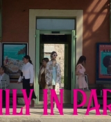 Emily_in_Paris_S02E02_WEBRip_x264-ION10_0067.jpg