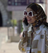 Emily_in_Paris_S02E02_WEBRip_x264-ION10_0107.jpg