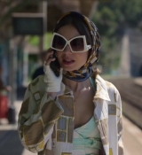 Emily_in_Paris_S02E02_WEBRip_x264-ION10_0132.jpg
