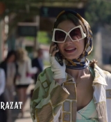 Emily_in_Paris_S02E02_WEBRip_x264-ION10_0140.jpg