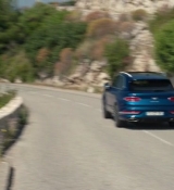 Emily_in_Paris_S02E02_WEBRip_x264-ION10_0182.jpg