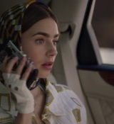 Emily_in_Paris_S02E02_WEBRip_x264-ION10_0191.jpg