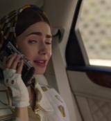 Emily_in_Paris_S02E02_WEBRip_x264-ION10_0213.jpg