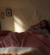 Emily_in_Paris_S02E02_WEBRip_x264-ION10_0247.jpg
