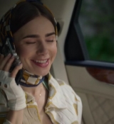 Emily_in_Paris_S02E02_WEBRip_x264-ION10_0271.jpg