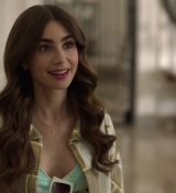 Emily_in_Paris_S02E02_WEBRip_x264-ION10_0390.jpg