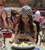 Emily_in_Paris_S02E02_WEBRip_x264-ION10_0489.jpg