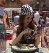 Emily_in_Paris_S02E02_WEBRip_x264-ION10_0502.jpg