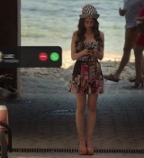 Emily_in_Paris_S02E02_WEBRip_x264-ION10_0633.jpg