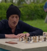 Emily_in_Paris_S02E02_WEBRip_x264-ION10_0637.jpg