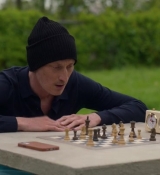 Emily_in_Paris_S02E02_WEBRip_x264-ION10_0639.jpg