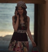 Emily_in_Paris_S02E02_WEBRip_x264-ION10_0673.jpg