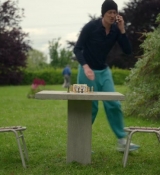 Emily_in_Paris_S02E02_WEBRip_x264-ION10_0678.jpg
