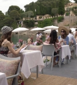 Emily_in_Paris_S02E02_WEBRip_x264-ION10_0717.jpg