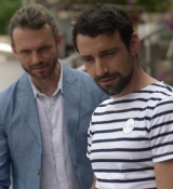 Emily_in_Paris_S02E02_WEBRip_x264-ION10_0734.jpg