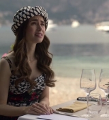 Emily_in_Paris_S02E02_WEBRip_x264-ION10_0811.jpg