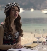 Emily_in_Paris_S02E02_WEBRip_x264-ION10_0818.jpg