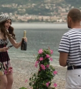 Emily_in_Paris_S02E02_WEBRip_x264-ION10_0869.jpg