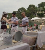 Emily_in_Paris_S02E02_WEBRip_x264-ION10_0873.jpg