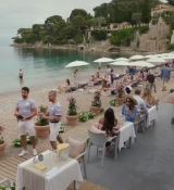 Emily_in_Paris_S02E02_WEBRip_x264-ION10_0883.jpg