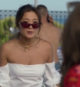 Emily_in_Paris_S02E02_WEBRip_x264-ION10_1064.jpg