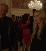 Emily_in_Paris_S02E02_WEBRip_x264-ION10_1412.jpg