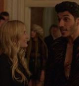 Emily_in_Paris_S02E02_WEBRip_x264-ION10_1448.jpg