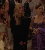 Emily_in_Paris_S02E02_WEBRip_x264-ION10_1559.jpg