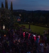 Emily_in_Paris_S02E02_WEBRip_x264-ION10_1575.jpg
