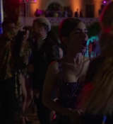 Emily_in_Paris_S02E02_WEBRip_x264-ION10_1640.jpg