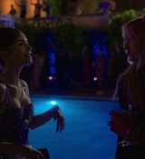 Emily_in_Paris_S02E02_WEBRip_x264-ION10_1693.jpg