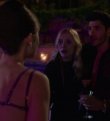 Emily_in_Paris_S02E02_WEBRip_x264-ION10_1702.jpg