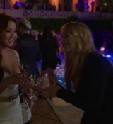 Emily_in_Paris_S02E02_WEBRip_x264-ION10_1768.jpg