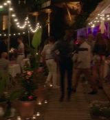 Emily_in_Paris_S02E02_WEBRip_x264-ION10_1784.jpg