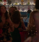 Emily_in_Paris_S02E02_WEBRip_x264-ION10_1818.jpg