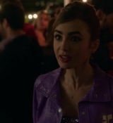 Emily_in_Paris_S02E02_WEBRip_x264-ION10_1852.jpg