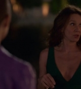 Emily_in_Paris_S02E02_WEBRip_x264-ION10_1880.jpg