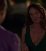 Emily_in_Paris_S02E02_WEBRip_x264-ION10_2009.jpg