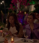 Emily_in_Paris_S02E02_WEBRip_x264-ION10_2039.jpg