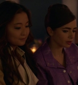 Emily_in_Paris_S02E02_WEBRip_x264-ION10_2151.jpg