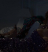 Emily_in_Paris_S02E02_WEBRip_x264-ION10_2204.jpg