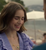 Emily_in_Paris_S02E02_WEBRip_x264-ION10_2416.jpg