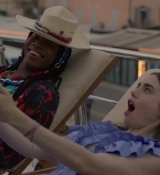 Emily_in_Paris_S02E02_WEBRip_x264-ION10_2724.jpg